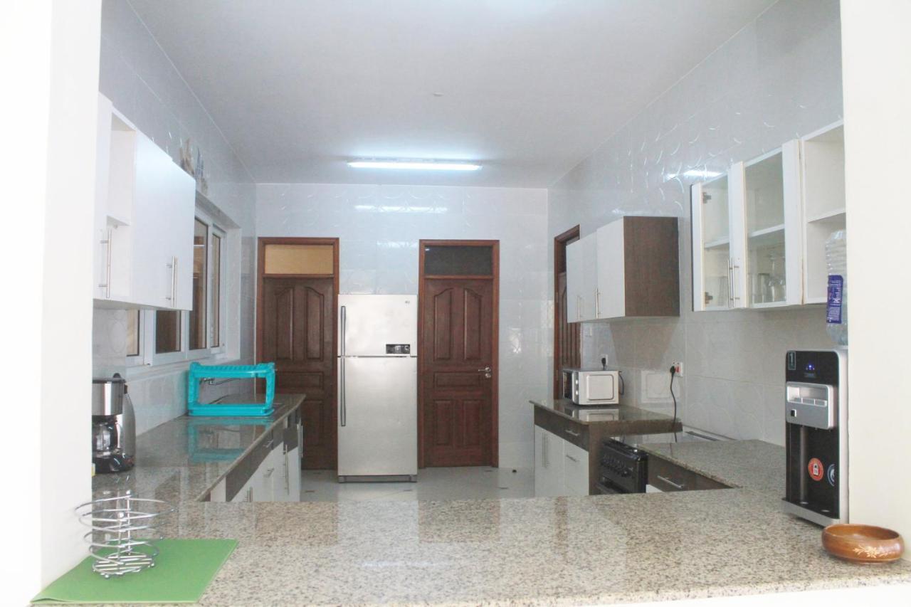 Elna'S Haven - Nyali Sea View Apartment Момбаса Экстерьер фото